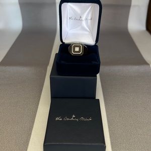 Brand new Danbury mint black ring